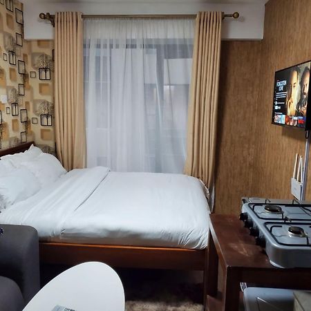 Apartamento Lovely & Cozy Compact Studio Near Airport With Rooftop View Nairobi Exterior foto